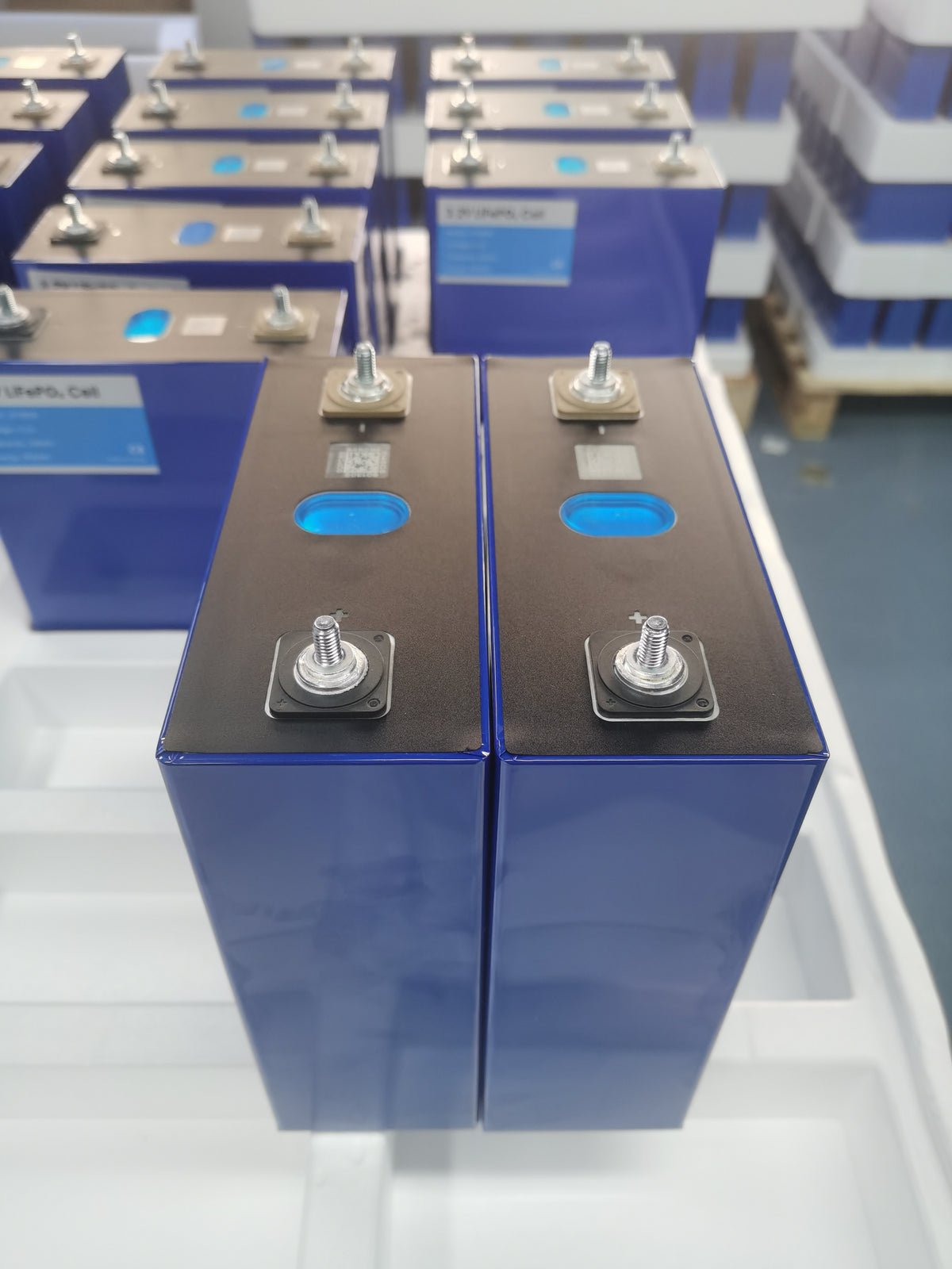 EU Stock Lifepo4 Desay 280AH 3.2V Cell Grade a Lithium Iron Phosphate Battery Cell Prismatic 3.2V MB31 334AH Solar Battery